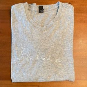 District Gray Women's V-Neck T-Shirt with Cat Design - Never Worn